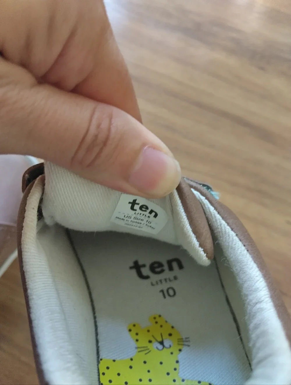 Ten Little Shoes Size 10